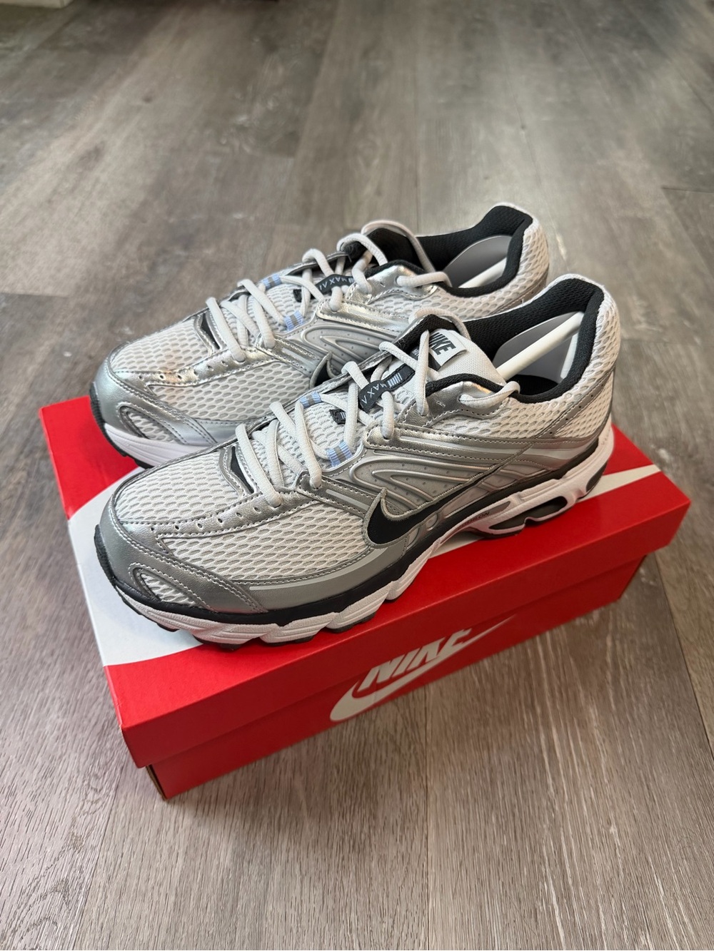Nike Air Max Moto 2K Photon Dust / Metallic Silver (IQ7592-025) Men’s Size 9.5
